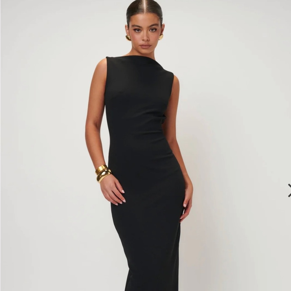 Effie Kats Verona Gown Black